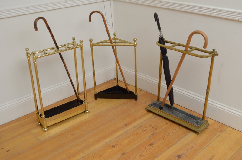 Brass Umbrella Stand With Dog Tooth Base - Image 7